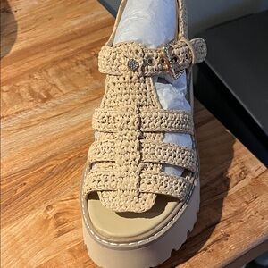 Dolce Vita Beige Woven Sandals *Still in Box!*